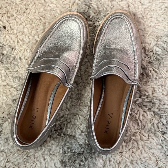 Kelsi Dagger Shoes - Kelsi Dagger Silver Loafers Size 7.5